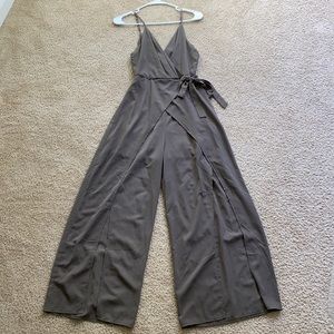 Nanamacs Olive Scent brand. Green Jumper split.